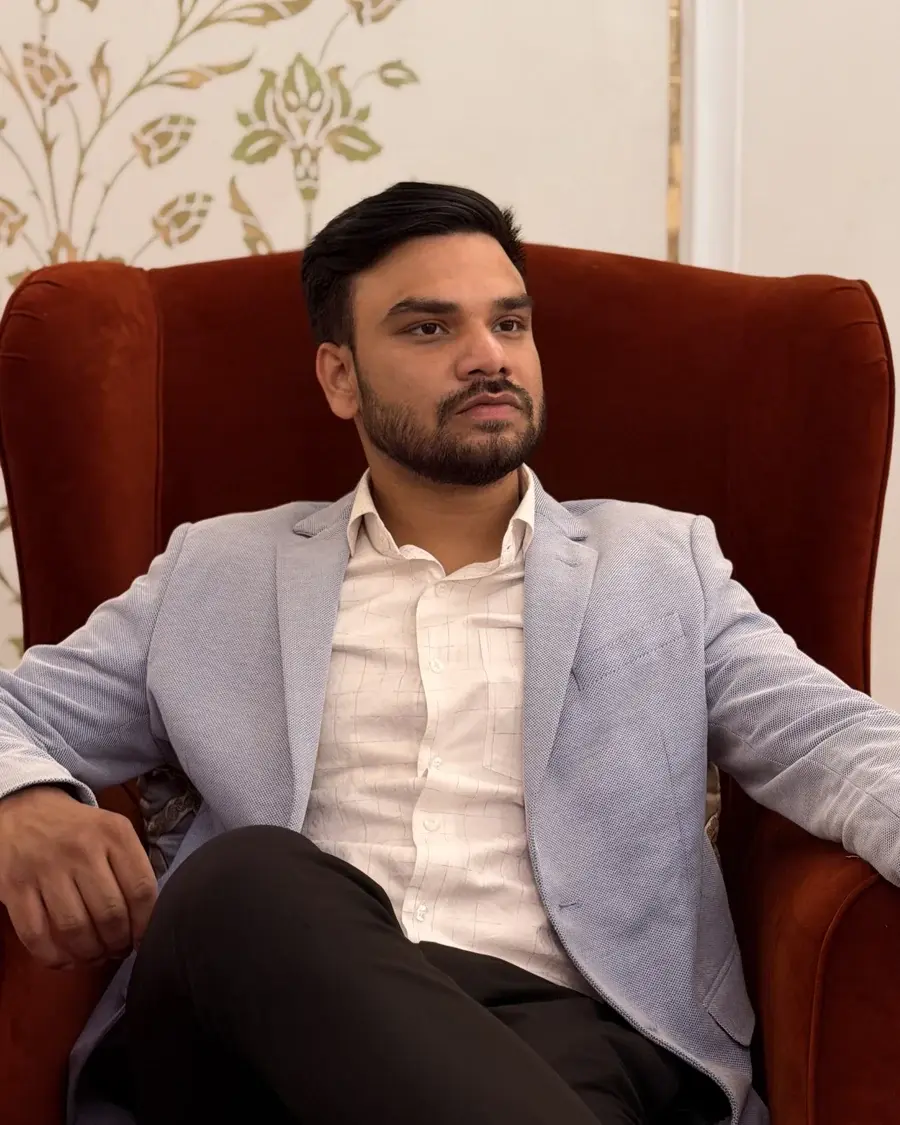 Ishan Abhinav, Director of Makhana Royale